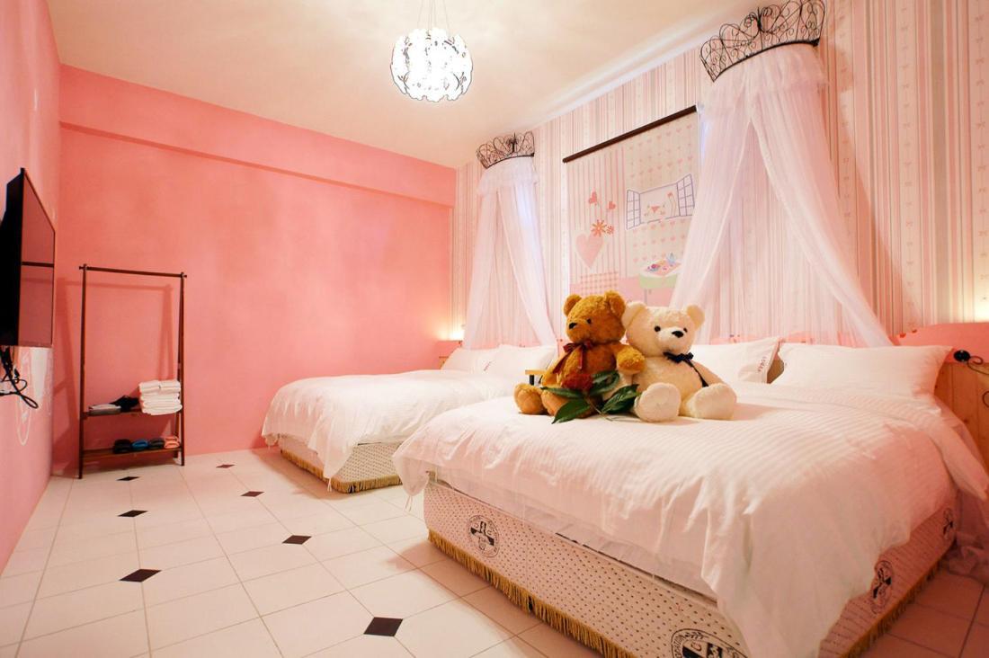 達樂斯電梯民宿dollars Bnb Taitung Exterior foto