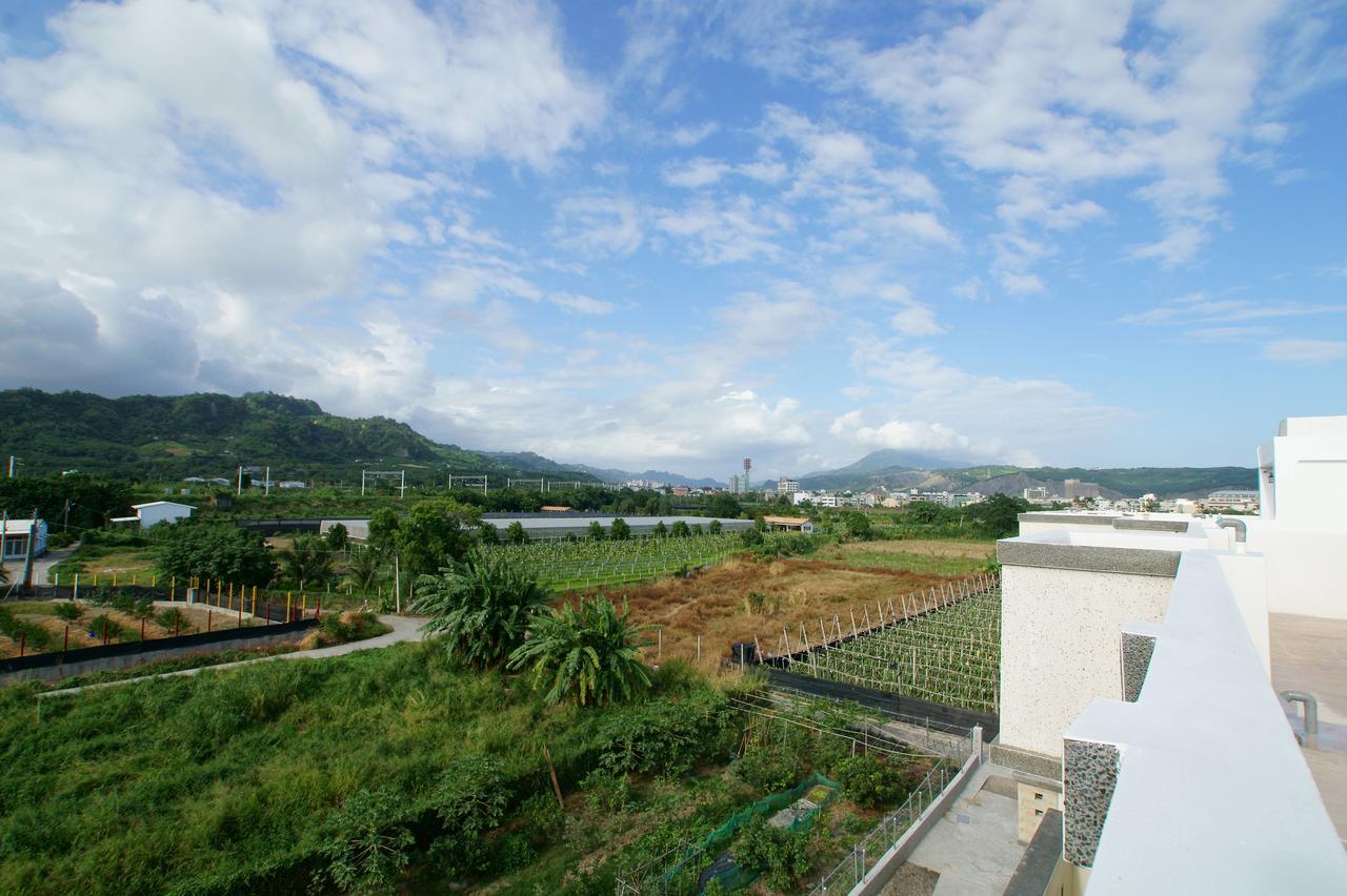達樂斯電梯民宿dollars Bnb Taitung Exterior foto