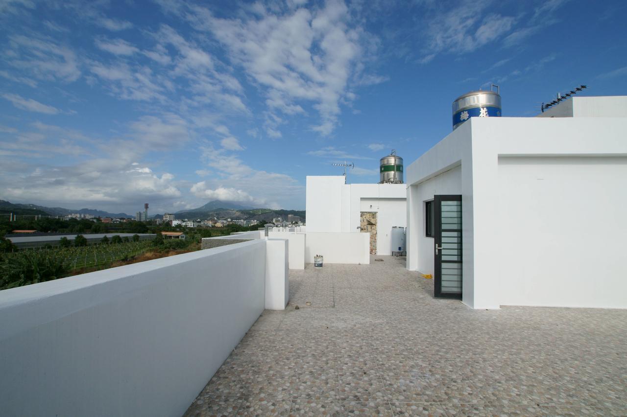 達樂斯電梯民宿dollars Bnb Taitung Exterior foto